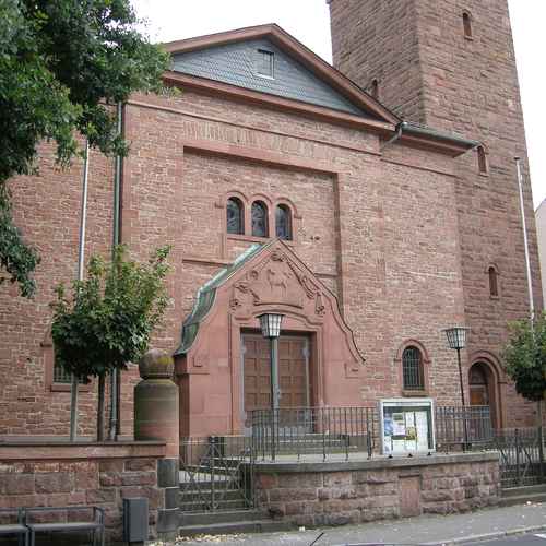 Portal der Christuskirche in Nied